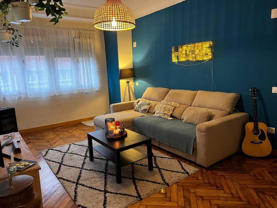 Amplio Piso A 400M De La Playa Apartment Хихон Екстериор снимка